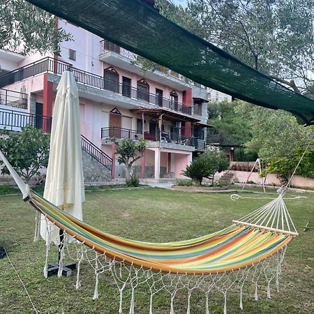 Exohi Apartments Vrasna Bagian luar foto
