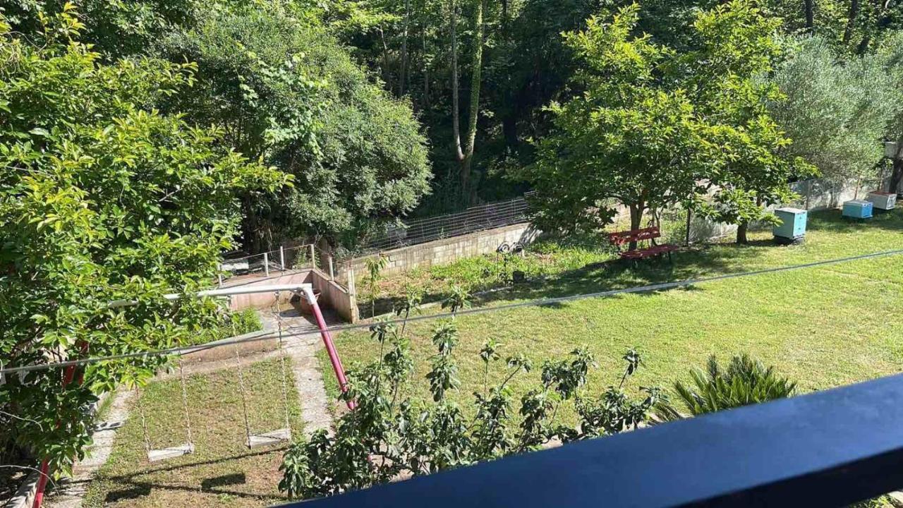Exohi Apartments Vrasna Bagian luar foto
